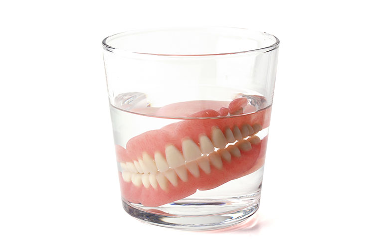 入れ歯の治療・調整